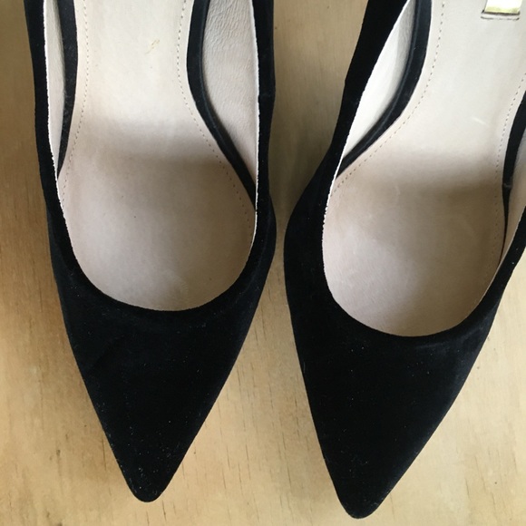 ✨(Louise et Cie) WORN ONCE velvet heels - Picture 6 of 12